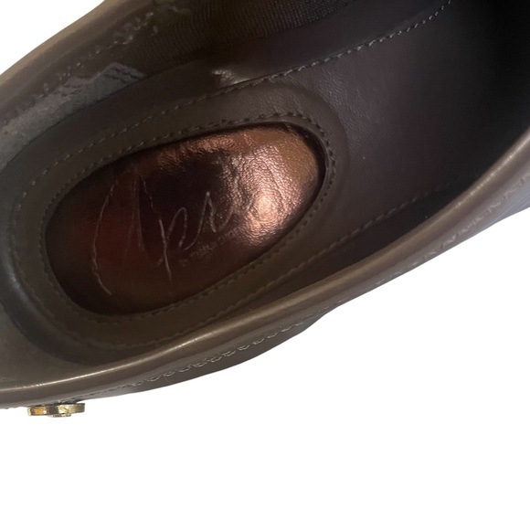 Chic Tan Heeled Boots for Women - Picture 5 of 5